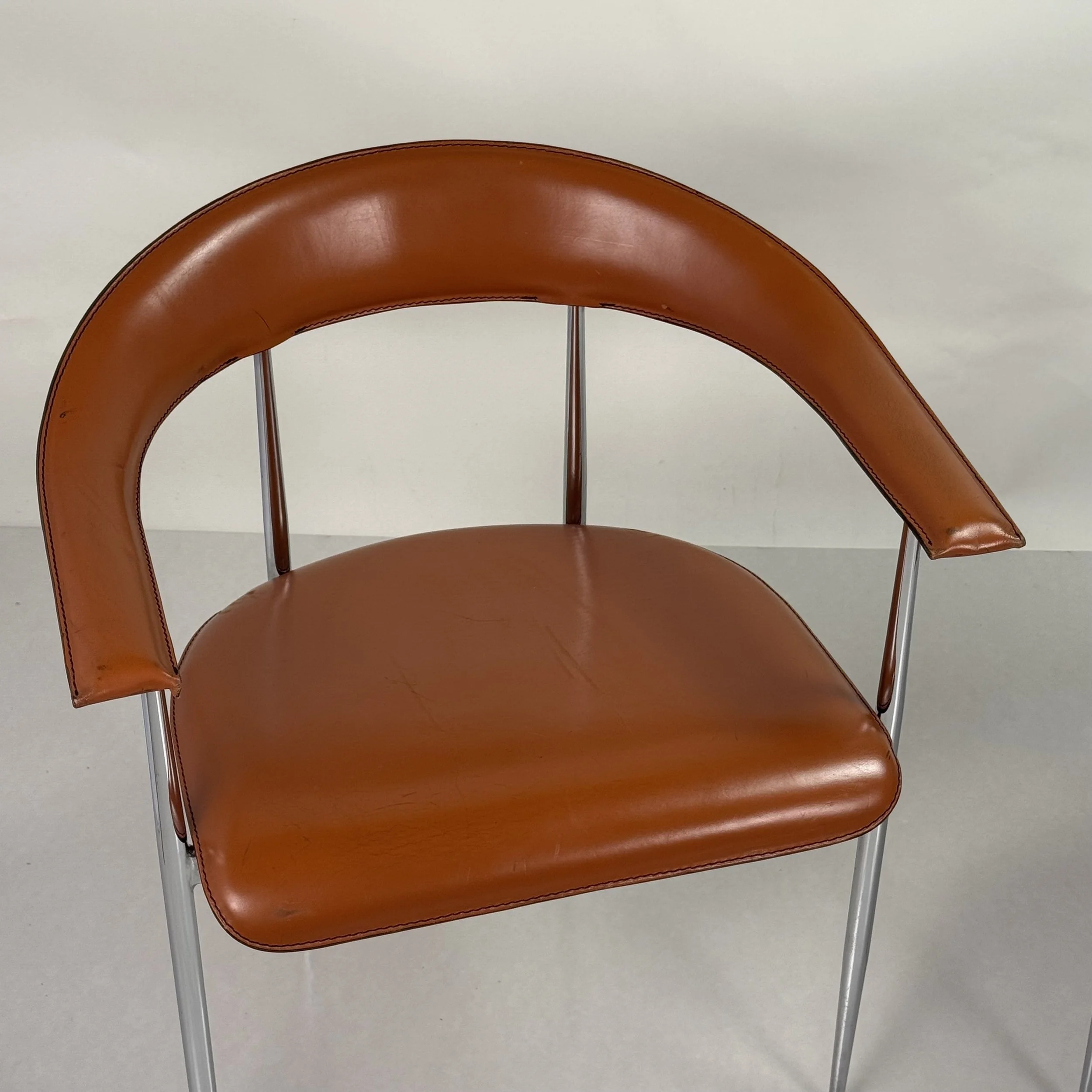 Pair of Vintage Cognac Leather P40 Chairs by Vegni & Gualtierotti